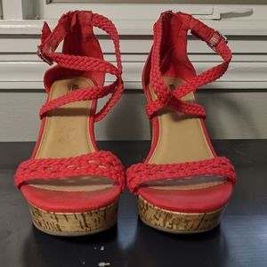 Size 9 Coral Mossimo Supply Heels